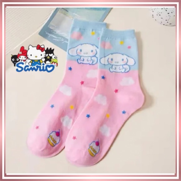 HELLO KITTY SANRIO Set of 2 Pairs of Socks - Picture 2 of 3
